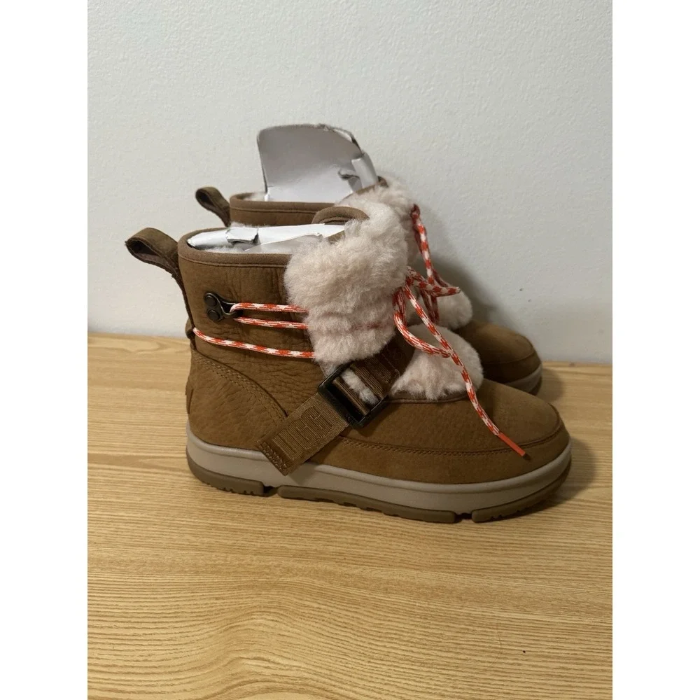 UGG new without